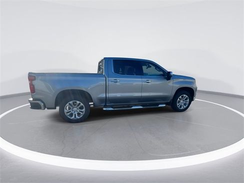 Used 2025 Chevrolet Silverado 1500 LTZ w/ LTZ Premium Package image 9