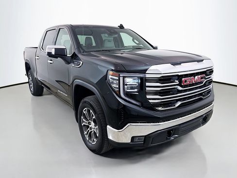 Used 2026 GMC Sierra 1500 SLT AWD/4WD image 1