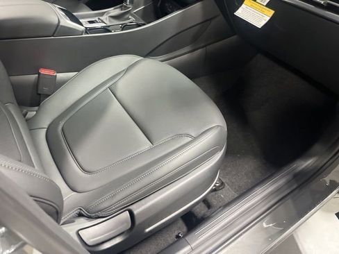 Used 2025 Hyundai Santa Cruz SEL FWD image 23