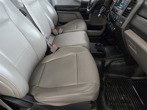 Used 2017 Ford F250 XL w/ Power Equipment Group image 16
