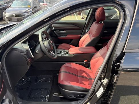 Certified 2025 MAZDA CX-50 AWD 2.5 Hybrid w/ Premium Pkg image 30