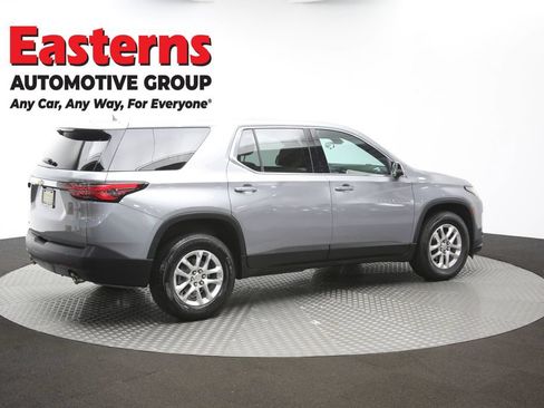 Used 2023 Chevrolet Traverse LS FWD image 41