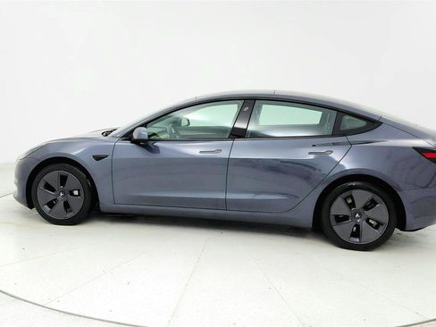 Used 2023 Tesla Model 3 Standard Range RWD image 2