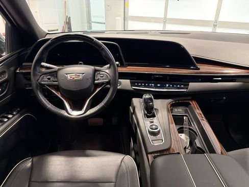 Used 2023 Cadillac Escalade Premium Luxury w/ Performance Package AWD/4WD image 22