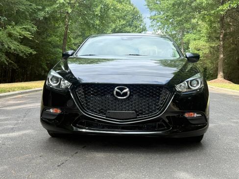 Used 2018 MAZDA MAZDA3 Sport w/ Preferred Equipment Package FWD image 2