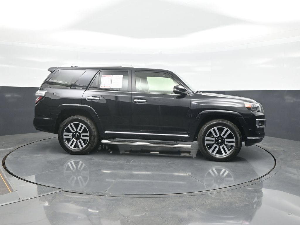 Certified 2022 Toyota 4Runner Limited AWD/4WD image 8