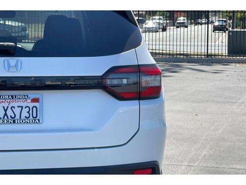 Certified 2024 Honda Pilot EX-L image 16