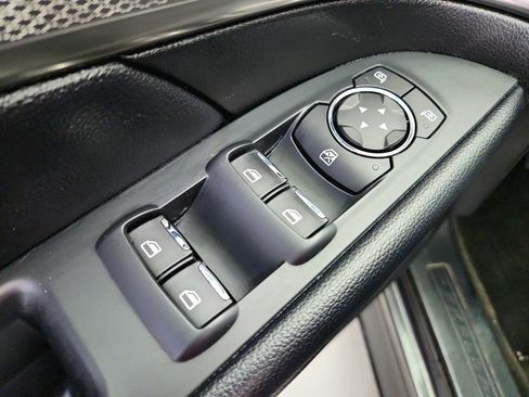 Used 2018 Ford Explorer XLT w/ Equipment Group 202A image 23