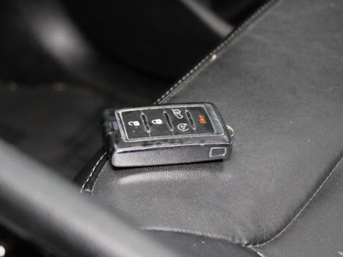 Used 2021 Jeep Grand Cherokee L Limited AWD/4WD image 10
