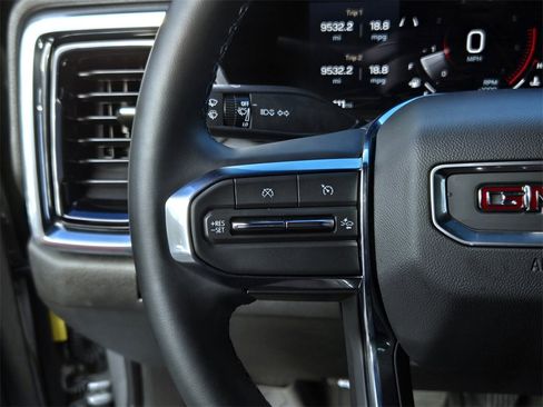 Used 2024 GMC Canyon Elevation w/ Elevation Premium Package image 21