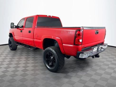 Used 2004 Chevrolet Silverado 2500 LS w/ Skid Plate Package AWD/4WD image 5