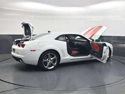 Used 2010 Chevrolet Camaro SS w/ RS Package RWD image 41