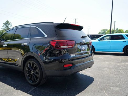 Used 2020 Kia Sorento S FWD image 20