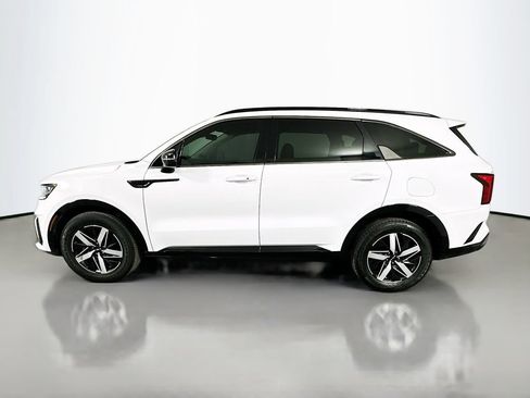Used 2022 Kia Sorento S FWD image 8