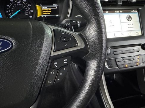Used 2018 Ford Fusion SE w/ Fusion SE Technology Package FWD image 27