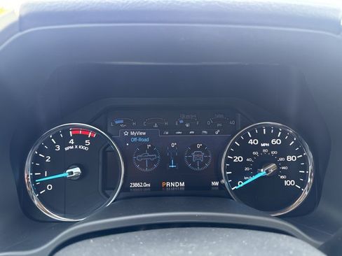 Used 2022 Ford F250 Lariat w/ Chrome Package AWD/4WD image 9