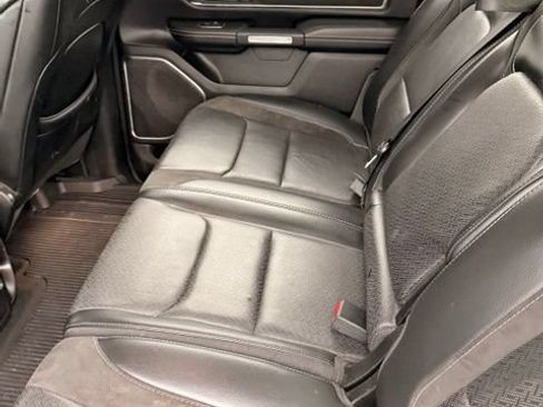 Used 2019 RAM 1500 Laramie AWD/4WD image 7