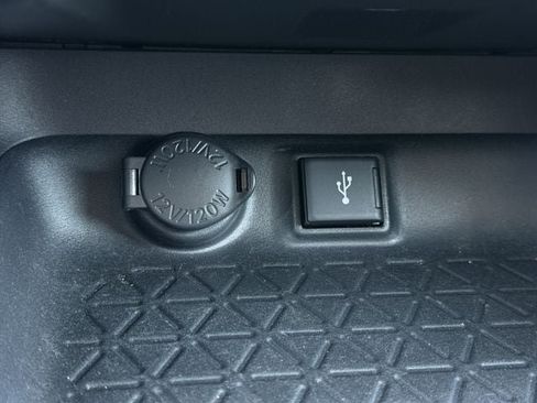 Used 2021 Toyota RAV4 LE FWD image 19