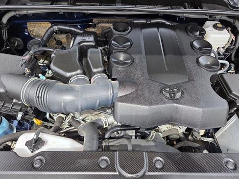 Certified 2024 Toyota 4Runner SR5 AWD/4WD image 21