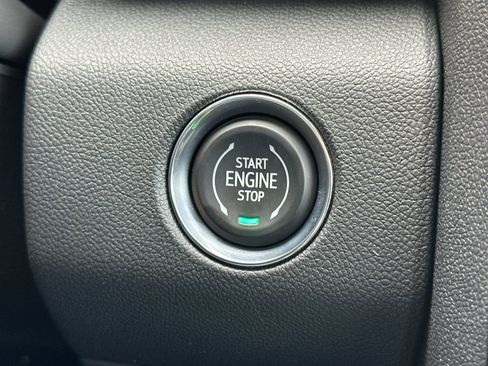 New 2026 GMC Acadia Elevation w/ Elevation Premium Package FWD image 24