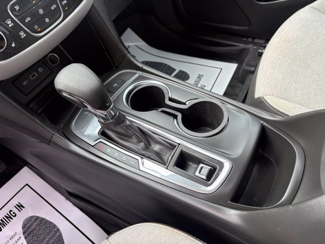 Used 2023 Chevrolet Equinox LT FWD image 19