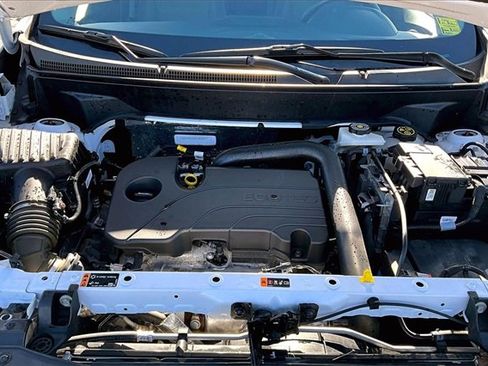 Used 2024 Chevrolet Equinox LT w/ LPO, Floor Liner Package image 30