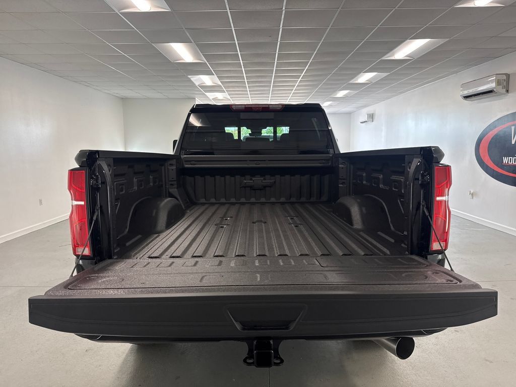 New 2026 Chevrolet Silverado 2500 High Country w/ High Country Premium Package AWD/4WD image 8
