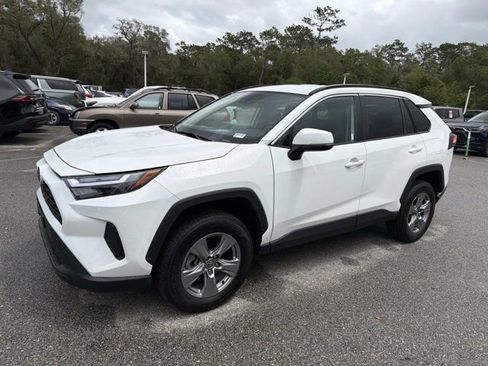 Certified 2024 Toyota RAV4 XLE FWD image 5