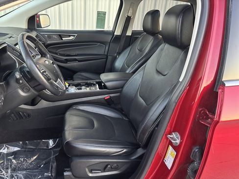 Used 2020 Ford Edge Titanium w/ Equipment Group 301A image 12