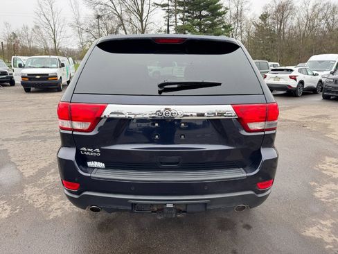 Used 2011 Jeep Grand Cherokee Laredo AWD/4WD image 4