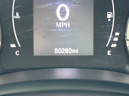 Used 2023 Jeep Renegade Latitude AWD/4WD image 23