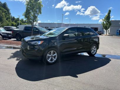 Used 2024 Ford Edge SE w/ Cargo Accessory Package
