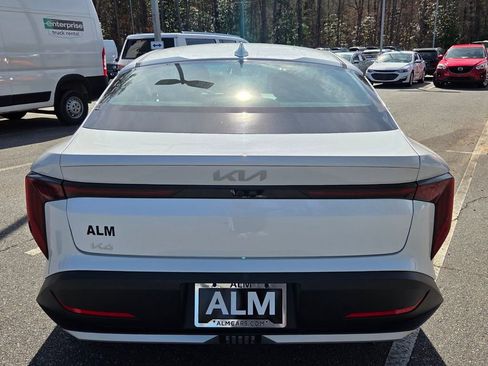 Used 2025 Kia K4 LXS image 9