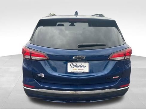 Used 2022 Chevrolet Equinox RS w/ Infotainment Package AWD/4WD image 3