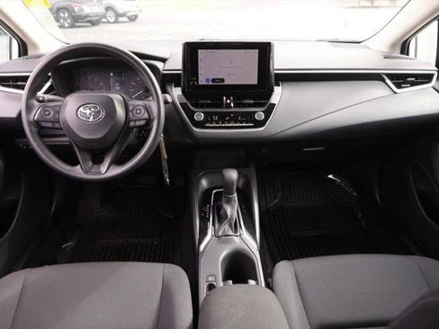 Certified 2025 Toyota Corolla LE image 17