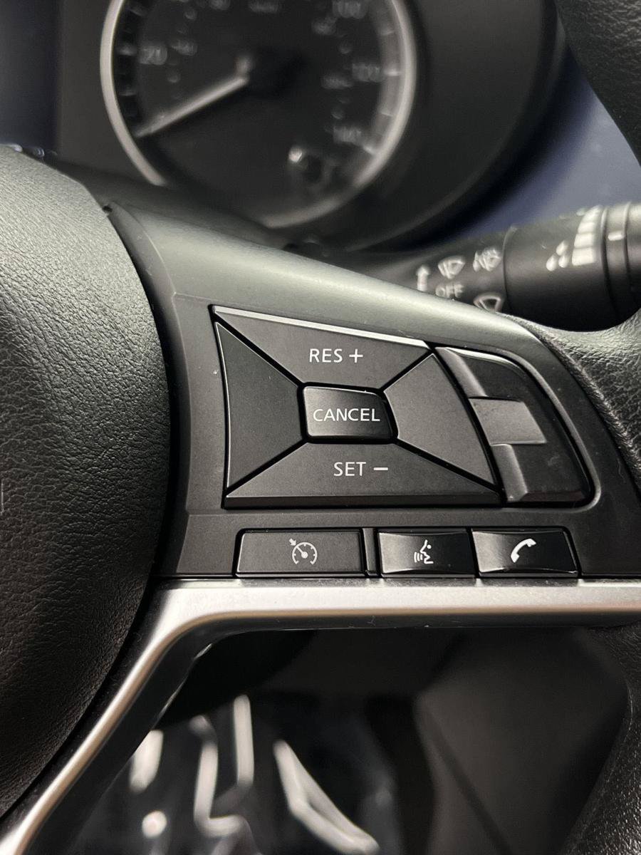 Used 2023 Nissan Versa SV FWD image 21