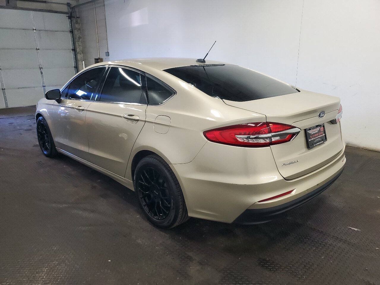 Used 2019 Ford Fusion S FWD image 5