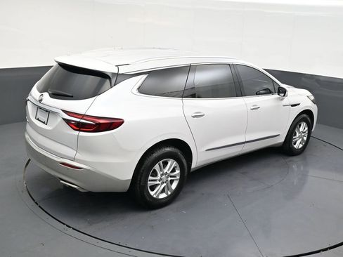 Used 2021 Buick Enclave Essence w/ Sound and Sites Package image 16