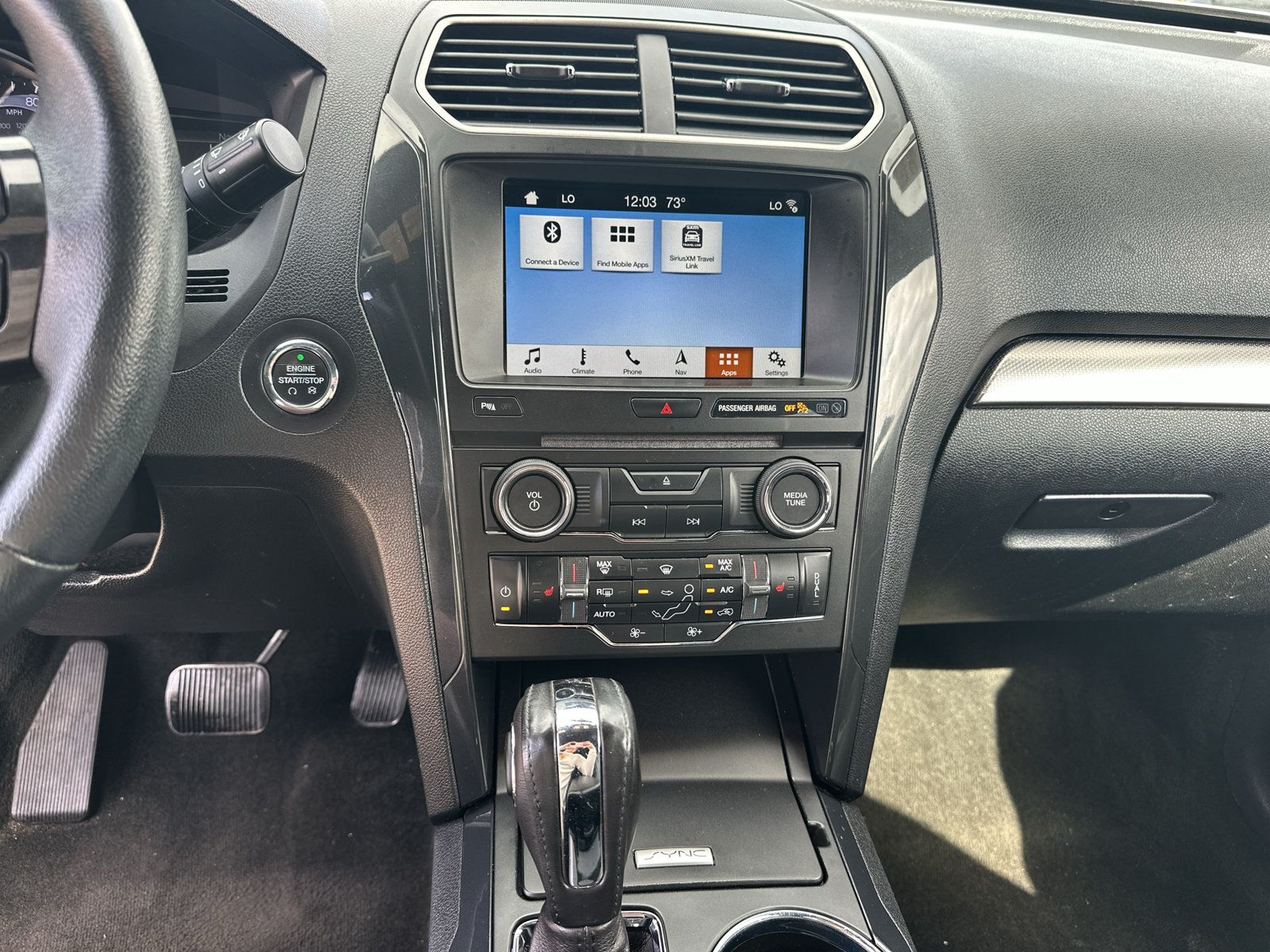 Used 2018 Ford Explorer XLT w/ Equipment Group 202A AWD/4WD image 4