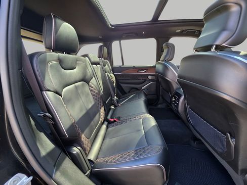 Used 2022 Jeep Grand Cherokee Summit w/ Advanced Protech Group IV image 11