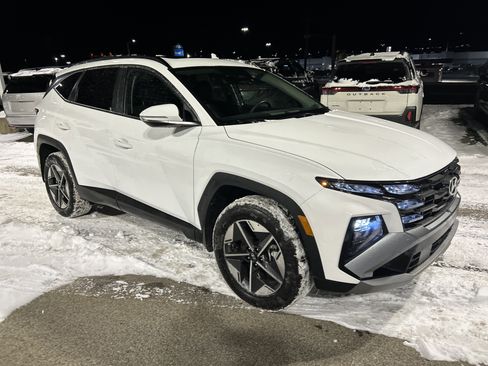 Certified 2025 Hyundai Tucson SEL image 2