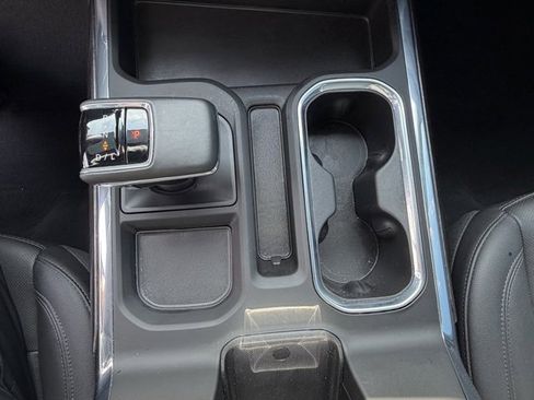 Used 2025 Chevrolet Silverado 1500 LTZ image 12