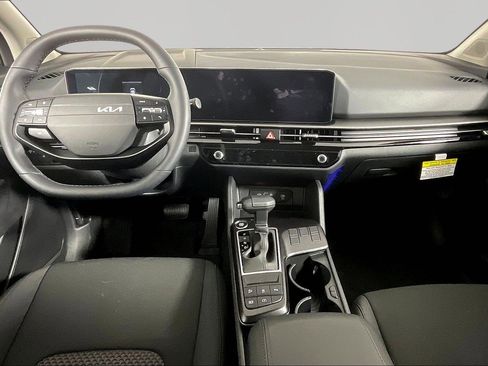 New 2026 Kia Sportage LX FWD image 10