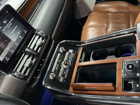 Used 2018 Lincoln Navigator Reserve w/ Technology Package image 21