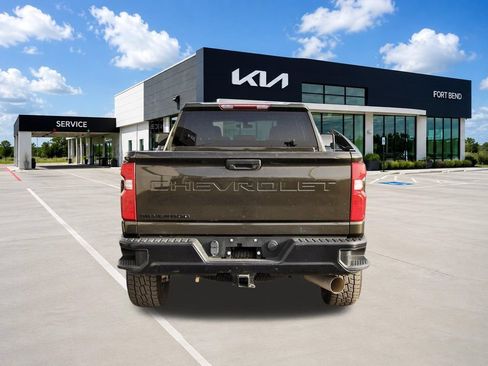 Used 2022 Chevrolet Silverado 3500 W/T w/ Gooseneck/5TH Wheel Package AWD/4WD image 6