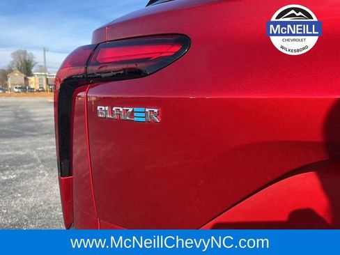 Used 2024 Chevrolet Blazer EV LT image 31