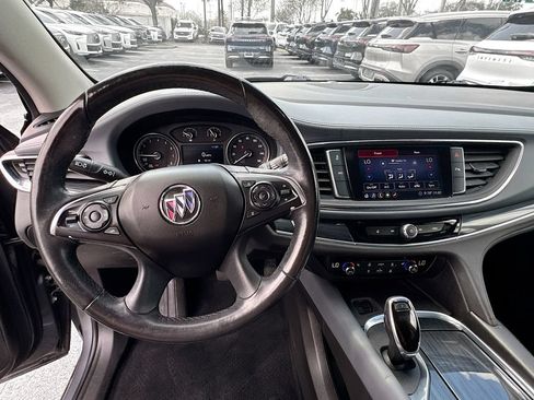 Used 2020 Buick Enclave Essence AWD/4WD image 11