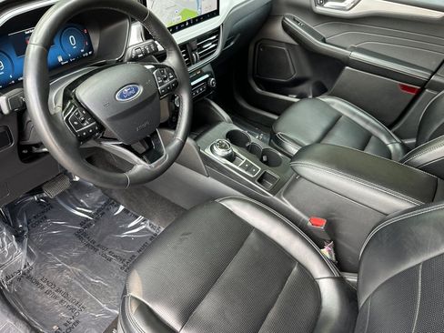 Used 2024 Ford Escape Platinum AWD/4WD image 10