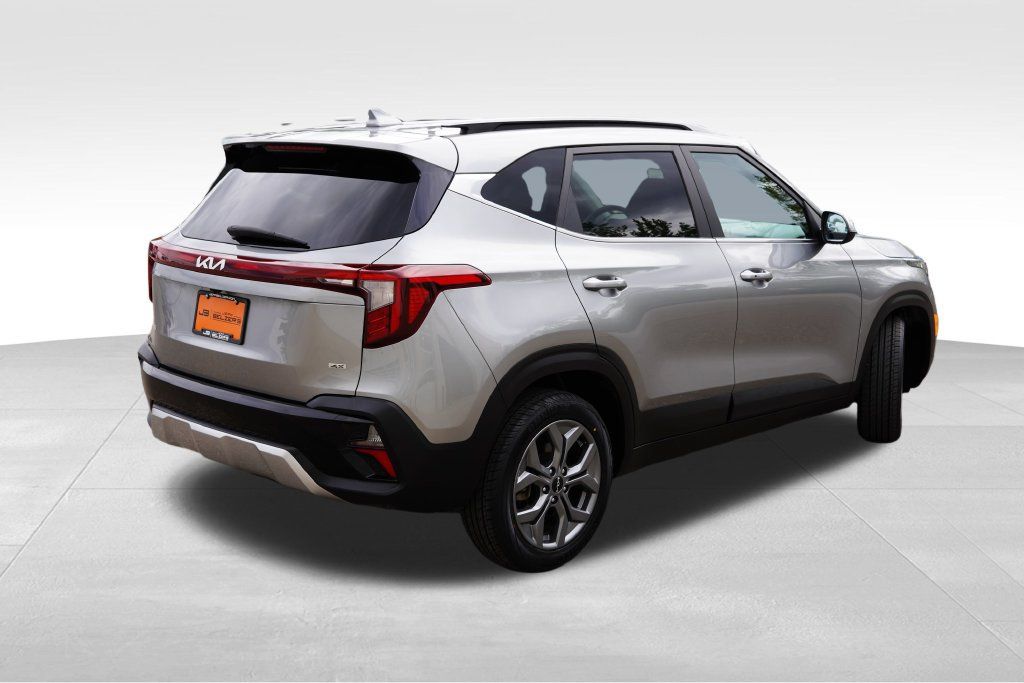 Certified 2024 Kia Seltos S AWD/4WD image 5