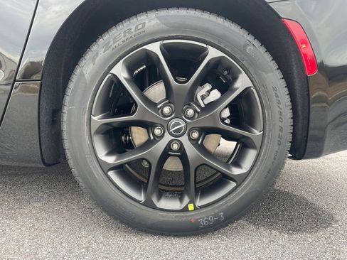 New 2026 Chrysler Pacifica Select w/ S Appearance Package image 9